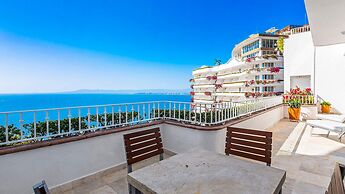 HOLT Grand Miramar Residences