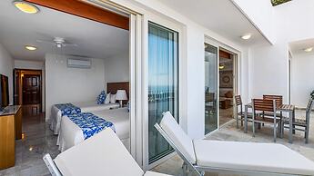 HOLT Grand Miramar Residences