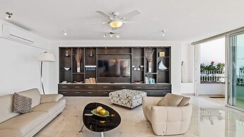 HOLT Grand Miramar Residences