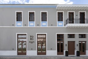 1910 Legacy Hotel