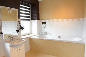 Villa in Coo Near Waterfalls With Pool