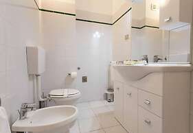 Apartment in Luni mit Balkon