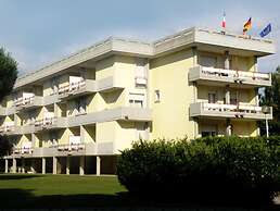 Apartment in Luni mit Balkon