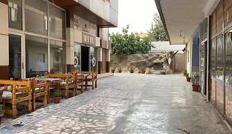 Hotel El Muhtar
