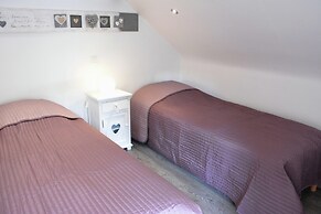 Villa in Stavelot With Lake View and Jacuzzi