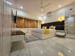 SS LUMINA GUEST HOUSE