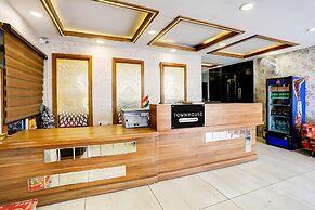 Super Townhouse Hoshangabad