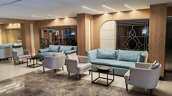 Mira Suit Serviced Apartments