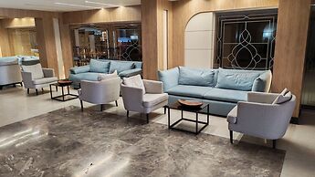 Mira Suit Serviced Apartments
