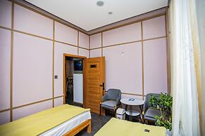 Elite Guest House