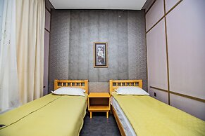 Elite Guest House
