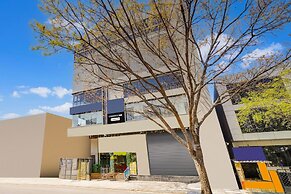 Elite Stays at DLF Newtown