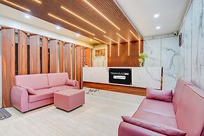 Elite Stays at DLF Newtown