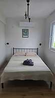 VILLA OLINDA 4 BED with huge garden