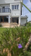 VILLA OLINDA 4 BED with huge garden