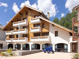 Apartment in Chantemerle Near Serre Chevalier