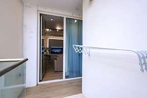Beach Apartment 01 in Durr s