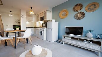 Apartment in Serignan With Shared Pool