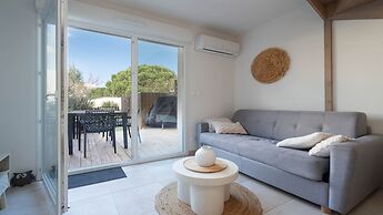 Apartment in Serignan With Shared Pool