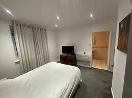 The Sneyd Arms Hotel