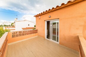 Villa in Riells Beach With Private Pool