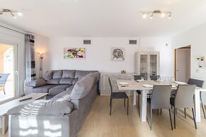 Villa in Riells Beach With Private Pool