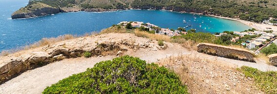 Villa in Riells Beach With Private Pool