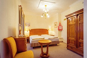 Amadeus Ora&Amore