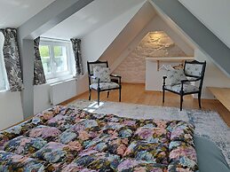Stone House by Beach in Pont-aven