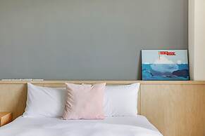 Polar bear bnb