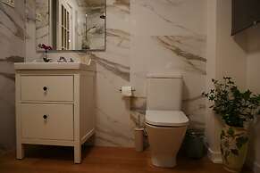 KH Lezama Suites