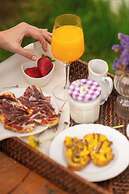 KH Lezama Suites