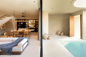 Saamu Private Luxury 3BR Villa with Pool