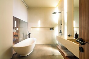 Saamu Private Luxury 3BR Villa with Pool
