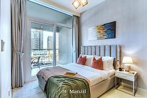 Manzil-1BR w Canal View near Dubai Mall