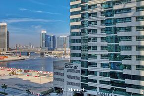 Manzil-1BR w Canal View near Dubai Mall
