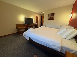 Tollgate Hotel
