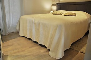 Room-triple Studio in the City Center
