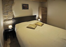 Room-triple Studio in the City Center