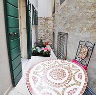 Room-triple Studio in the City Center