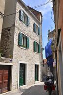 Room-triple Studio in the City Center