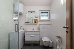 Cosy Suite With Garden & Terrace