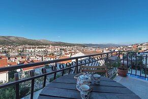 Stunning View Suite With Balcony