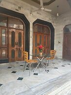 Naari Home Stay