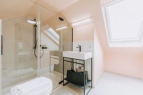 Velotique Hotel Angelika - Self-Check-in