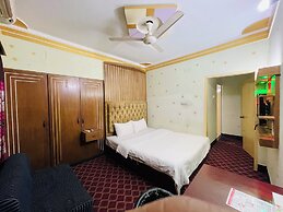 Hotel Luxury Inn
