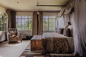 Hemingways Eden Residence