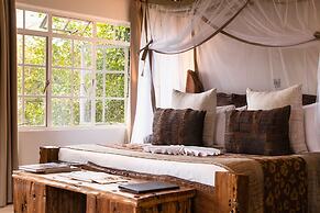 Hemingways Eden Residence