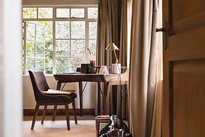 Hemingways Eden Residence