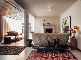 Hemingways Eden Residence